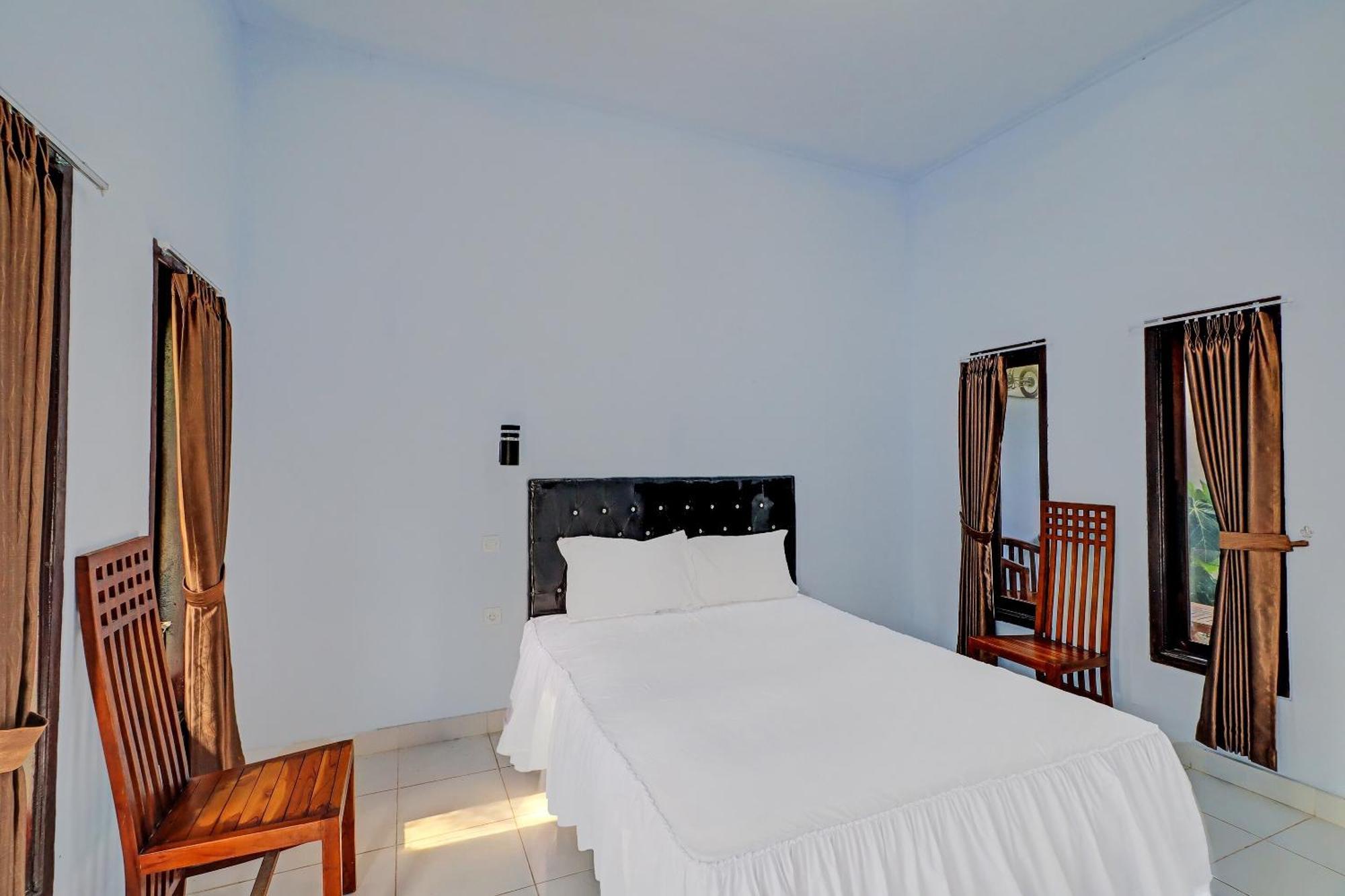 Oyo 92401 Hotel Mustika Negara  Zewnętrze zdjęcie