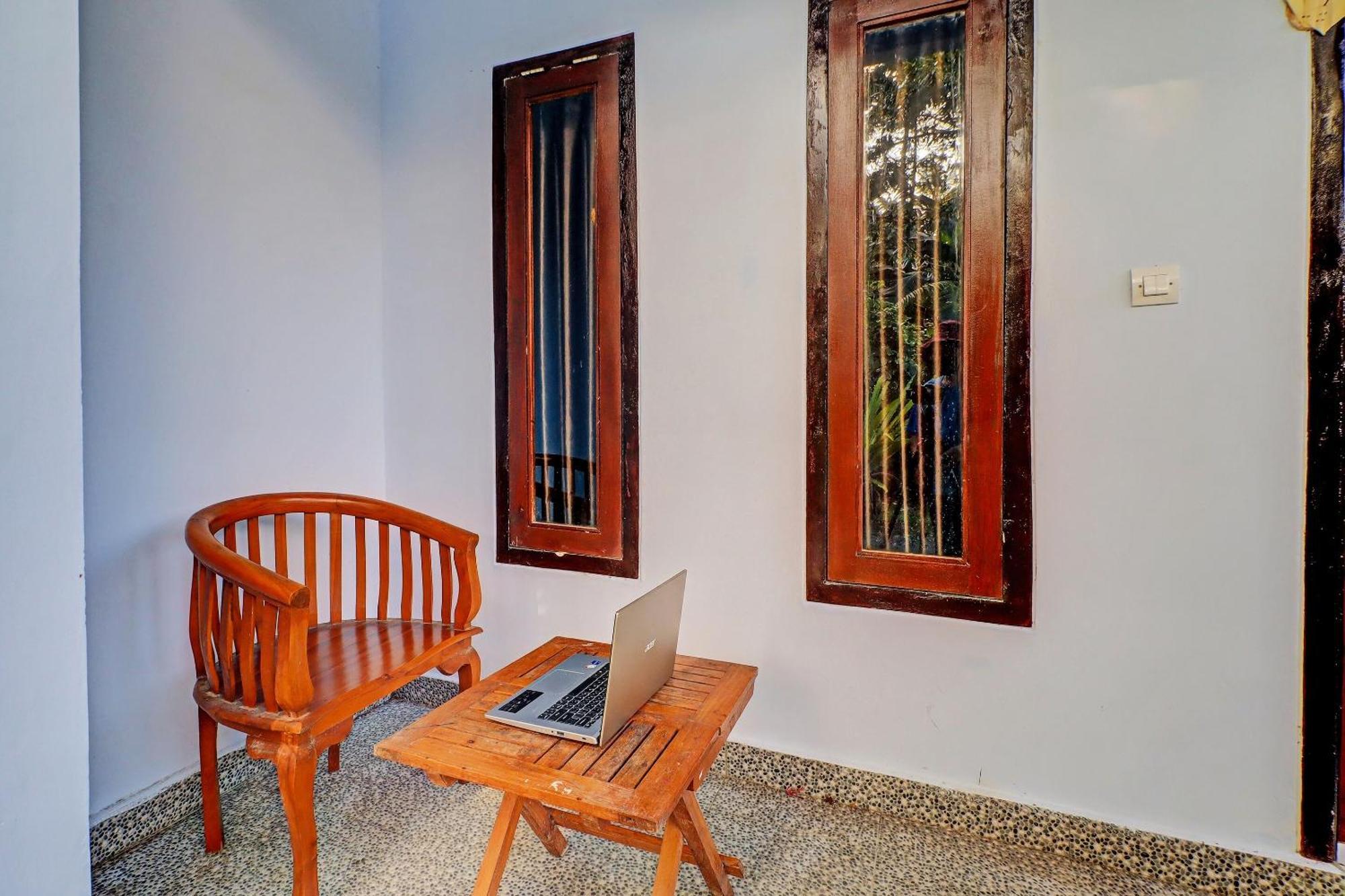 Oyo 92401 Hotel Mustika Negara  Zewnętrze zdjęcie