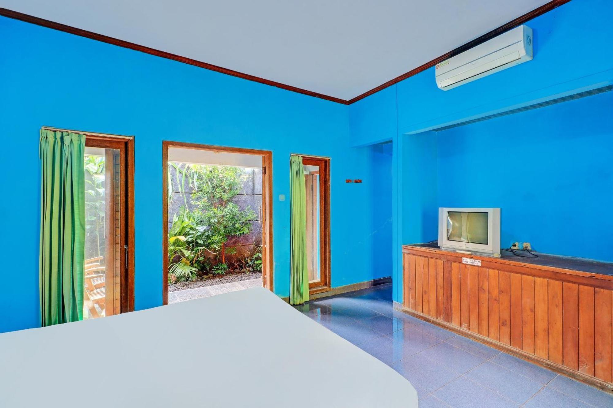 Oyo 92401 Hotel Mustika Negara  Zewnętrze zdjęcie